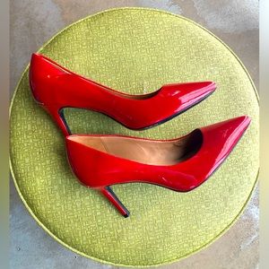 Women’s Red Calvin Klein Pumps Size 6